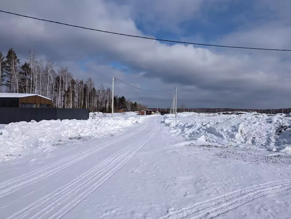 Участок в Свердловская область, Верхняя Пышма городской округ, с. ... - Фото 0