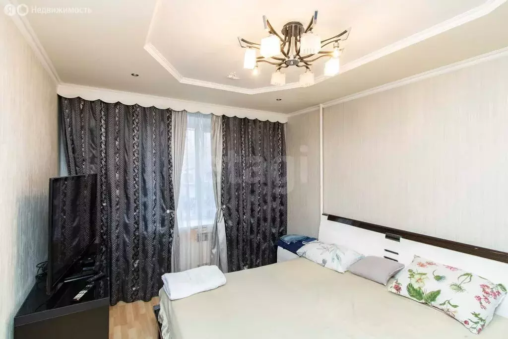 3-комнатная квартира: Тюмень, улица Радищева, 29 (66 м) - Фото 2