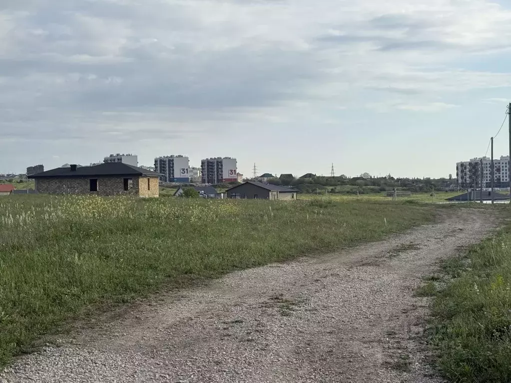 Участок в Крым, Симферопольский район, Гвардейское пгт  (10.0 сот.) - Фото 2