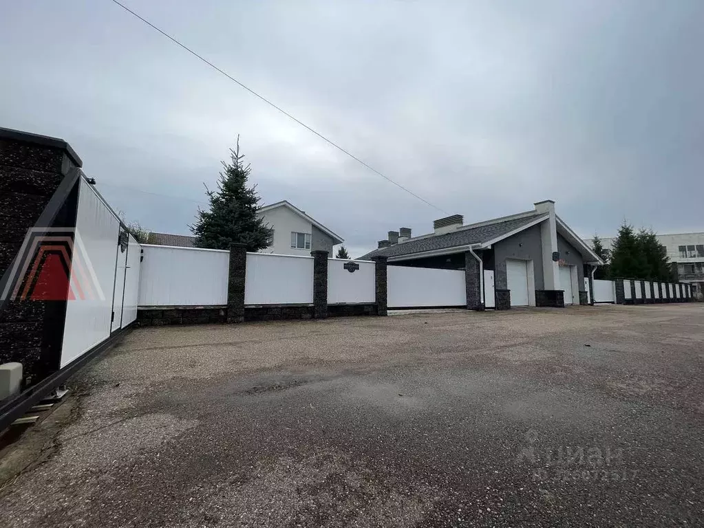 Дом в Башкортостан, Уфимский район, Таптыковский сельсовет, с. ... - Фото 1