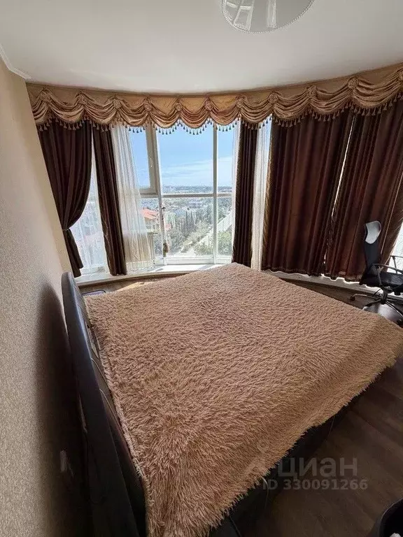2-к кв. Севастополь ул. Молодых Строителей, 32 (60.0 м) - Фото 1