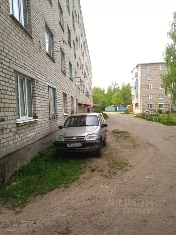 Комната Калужская область, Думиничи пгт ул. Молодежная, 3 (30.3 м) - Фото 0