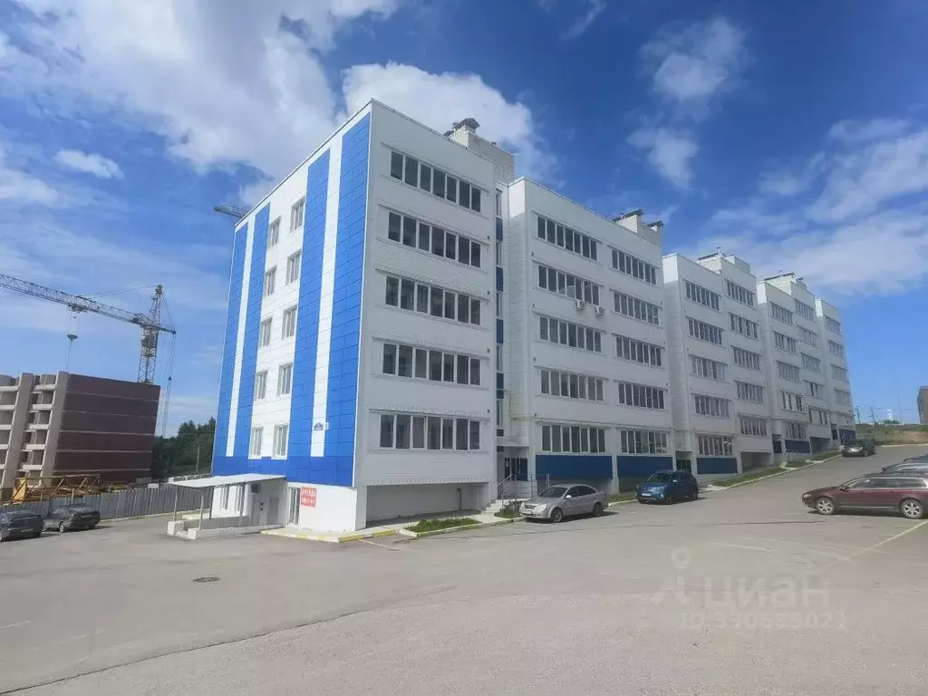 2-к кв. Калужская область, Калуга ул. Изумрудная, 25 (75.58 м) - Фото 1
