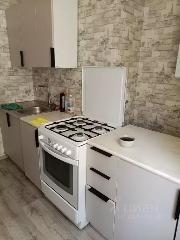 1-к кв. Адыгея, Тахтамукайский район, Яблоновский пгт ул. Гагарина, ... - Фото 2