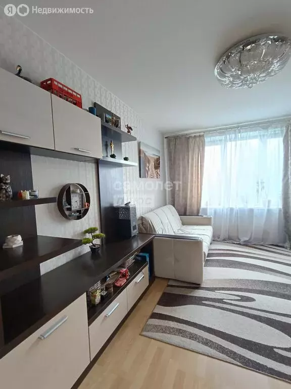 3-комнатная квартира: Королёв, улица Сакко и Ванцетти, 30Б (50 м) - Фото 0