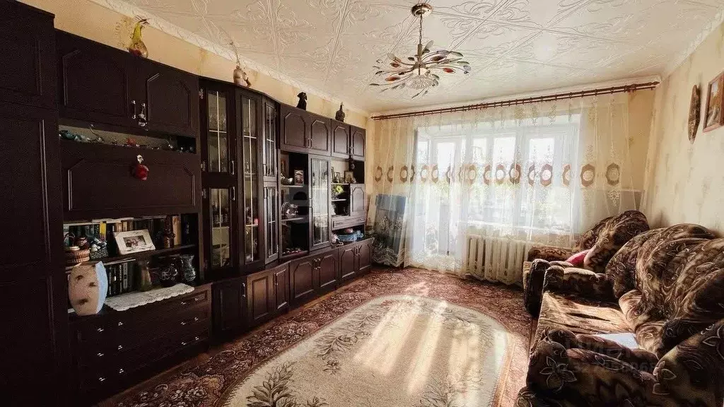 3-к кв. Ленинградская область, Кириши просп. Героев, 2 (64.9 м) - Фото 1