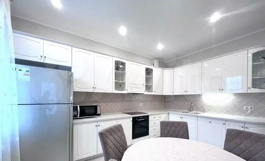 3-к. квартира, 130 м, 3/5 эт. - Фото 1