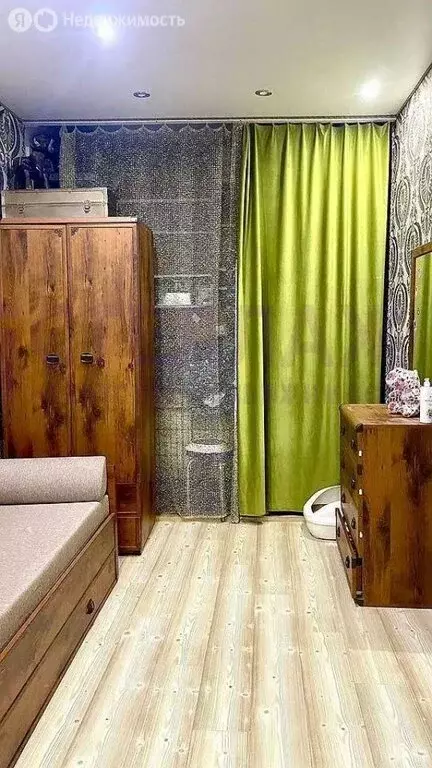 3-комнатная квартира: Феодосия, улица Чехова, 53 (56 м) - Фото 1