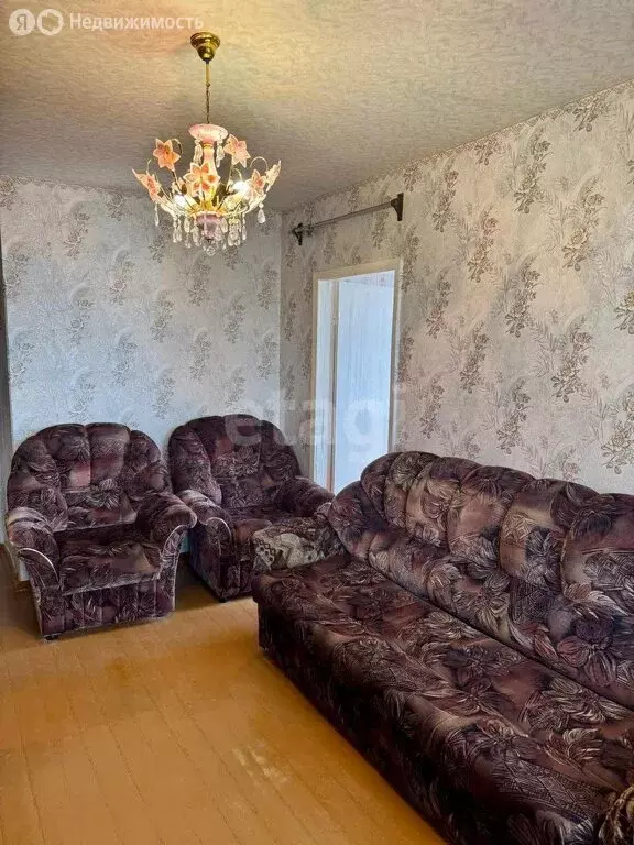 3-комнатная квартира: Стерлитамак, улица Худайбердина, 150 (49.1 м) - Фото 0