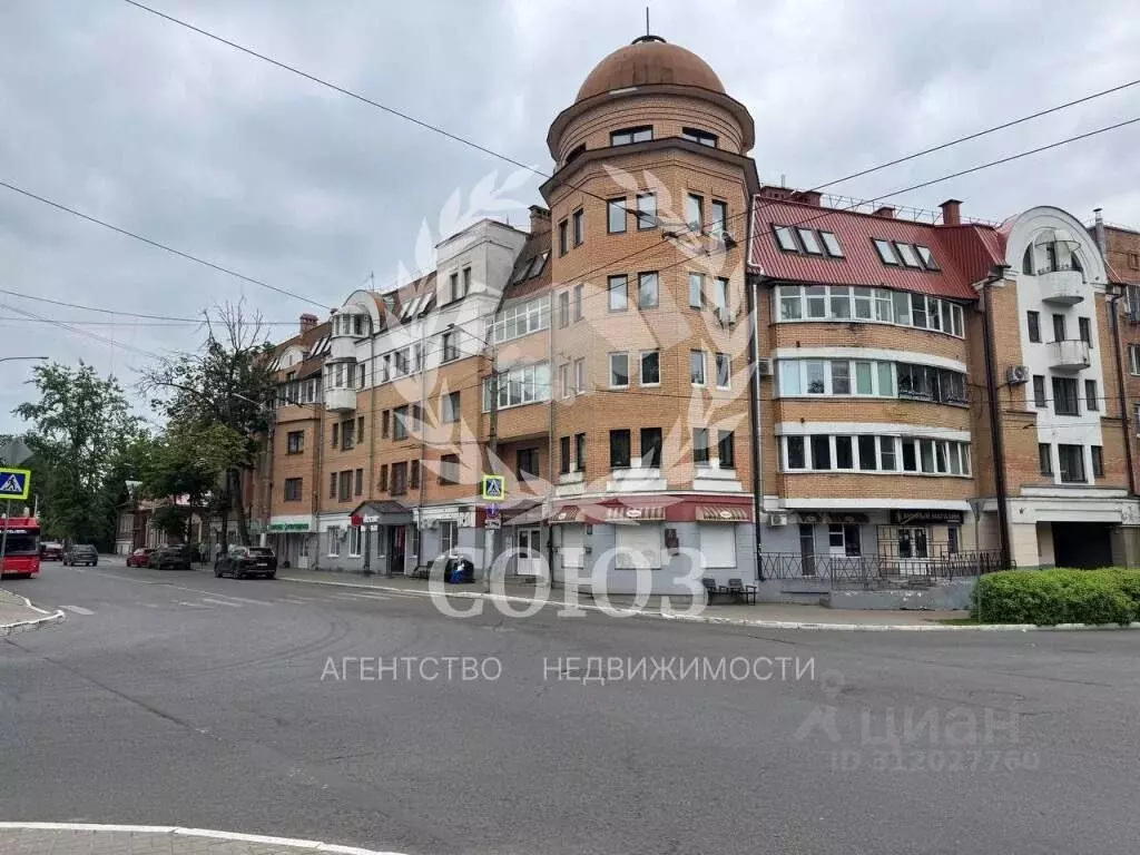 3-к кв. Калужская область, Калуга ул. Академика Королева, 4 (150.0 м) - Фото 0