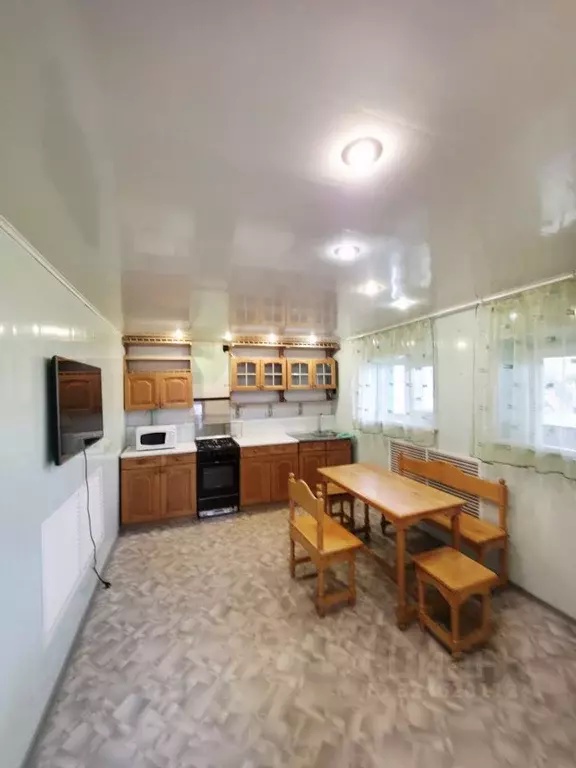 Дом в Астраханская область, Астрахань ул. Любы Шевцовой, 57 (82 м) - Фото 1