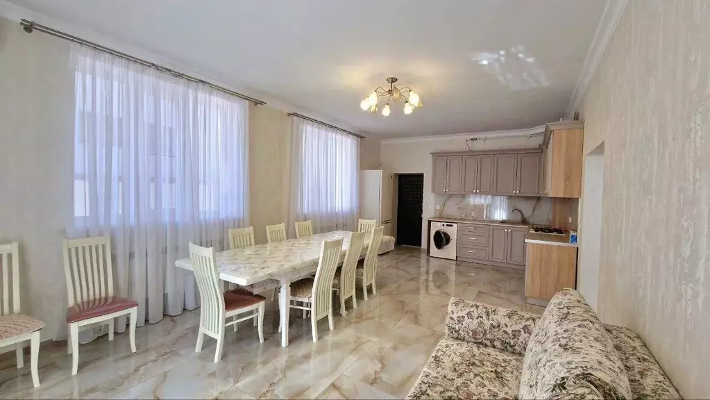 Дом в Кабардино-Балкария, Нальчик ул. Убыхская, 76 (170 м) - Фото 1