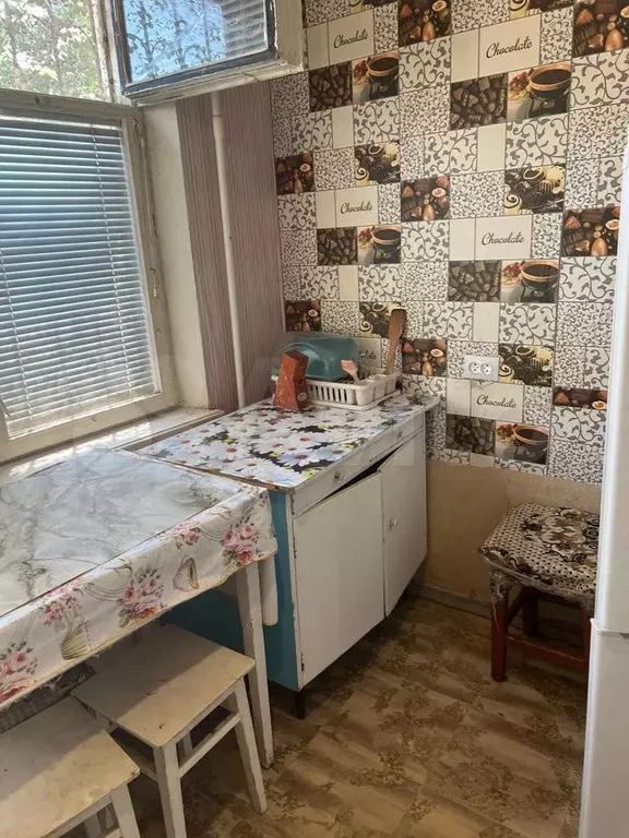 2-к. квартира, 54 м, 1/9 эт. - Фото 1
