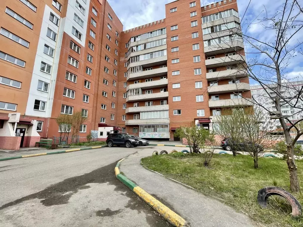 3-к кв. Омская область, Омск ул. Завертяева, 13 (84.0 м) - Фото 1
