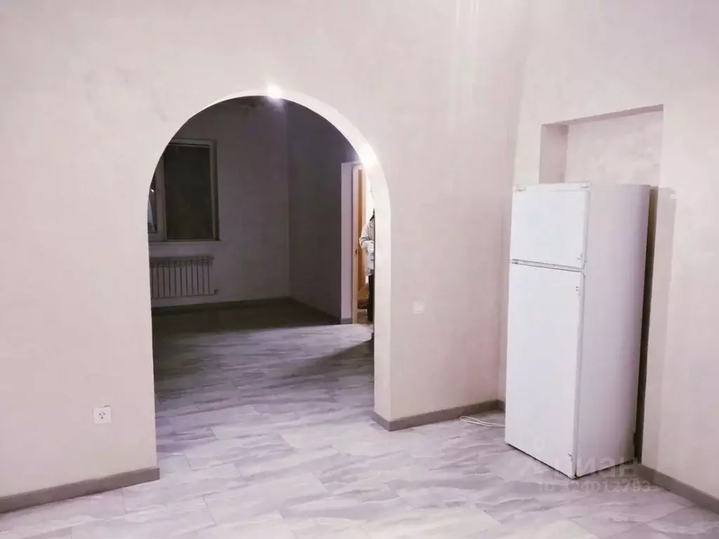 Дом в Крым, Симферопольский район, Добровское с/пос, с. Заречное ул. ... - Фото 1