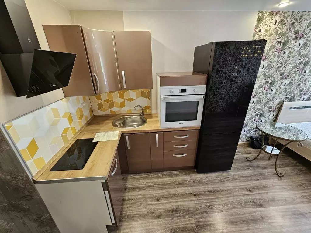 Студия Приморский край, Владивосток Луговая ул., 70 (24.0 м) - Фото 1