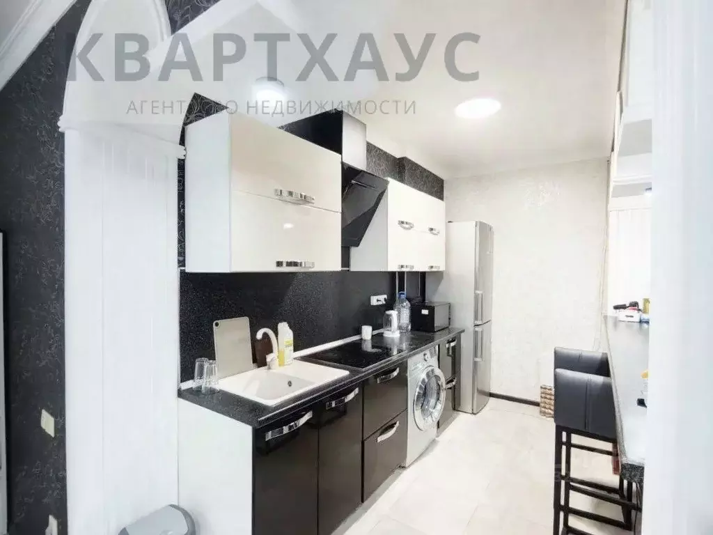 2-к кв. Волгоградская область, Волгоград Селенгинская ул., 11 (70.0 м) - Фото 1