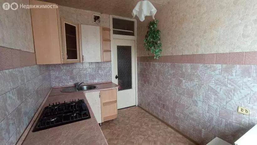 3-комнатная квартира: Волгоград, улица Академика Павлова, 12 (63.5 м) - Фото 0