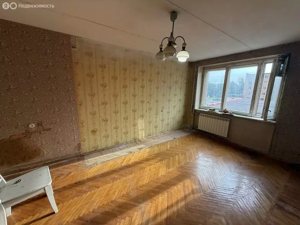1-комнатная квартира: Ломоносов, улица Победы, 21 (32 м) - Фото 1