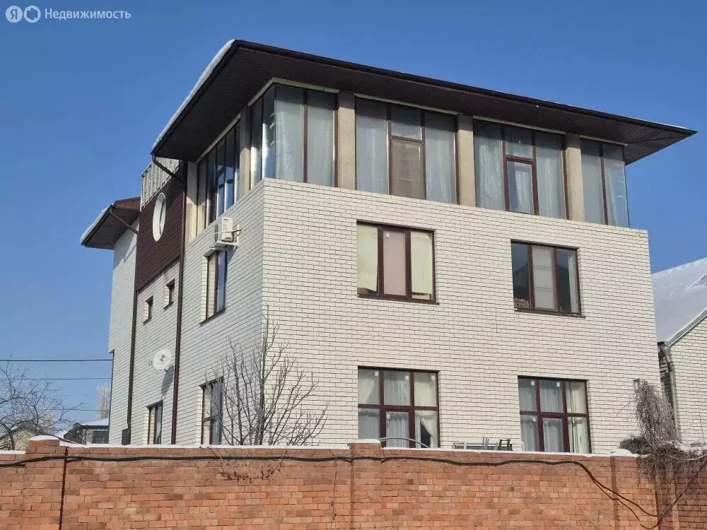 Дом в Волгоград, Онежская улица (487.2 м) - Фото 1