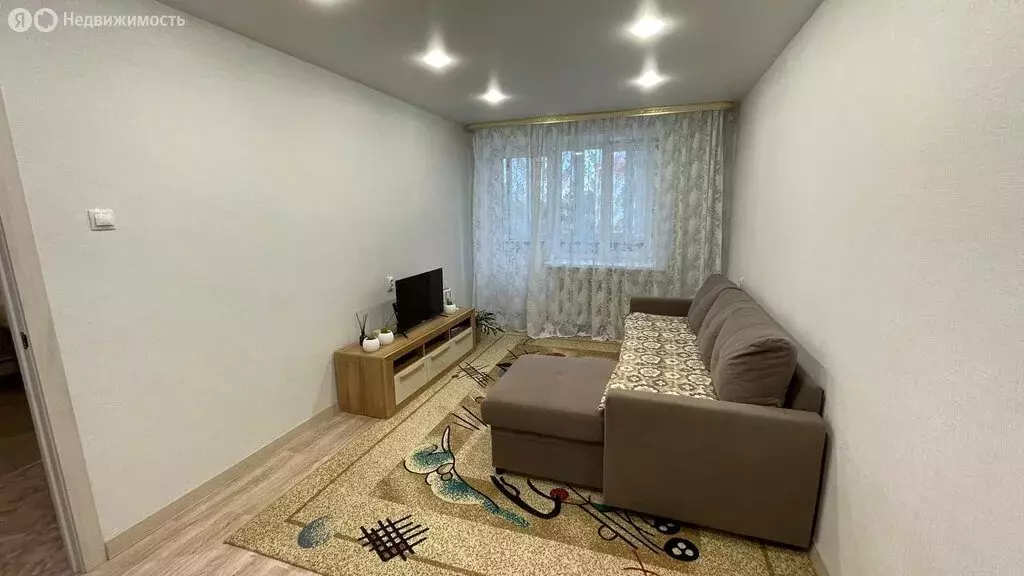 1-комнатная квартира: Заводоуковск, улица Щорса, 16 (33.5 м) - Фото 1