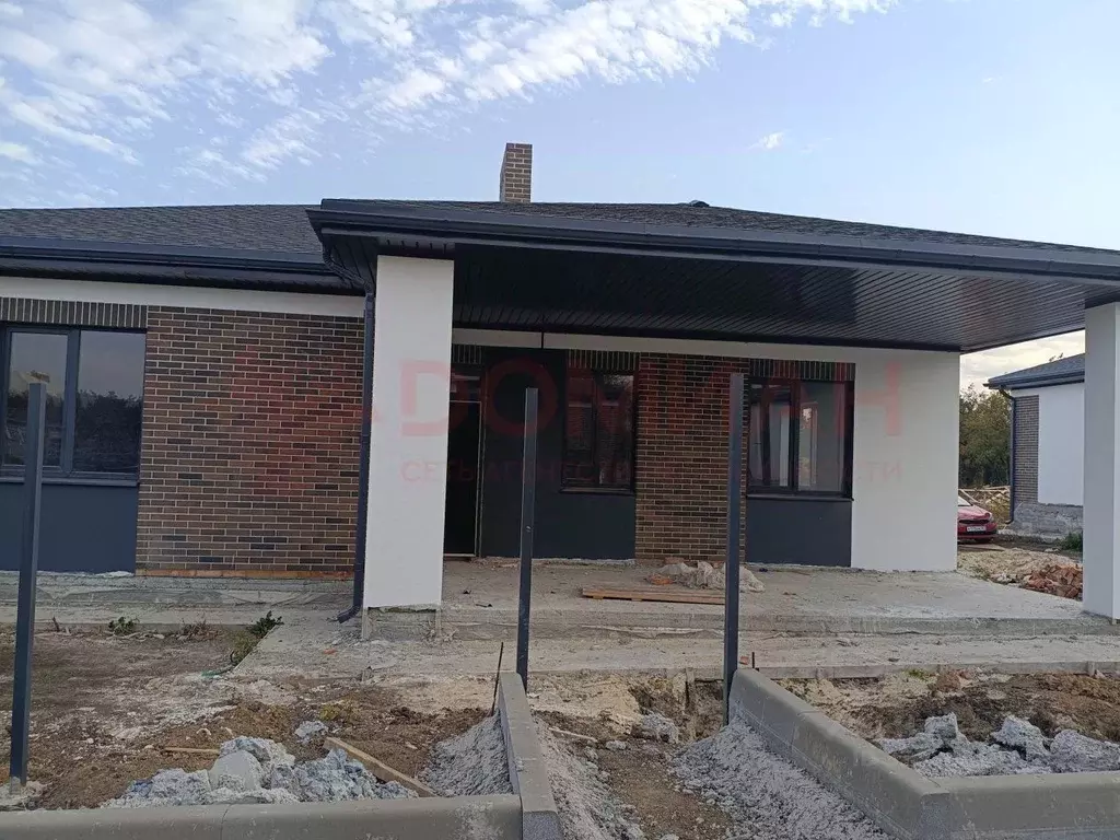 Дом в Ростовская область, Новочеркасск Рощинский пер., 41/1 (90 м) - Фото 1