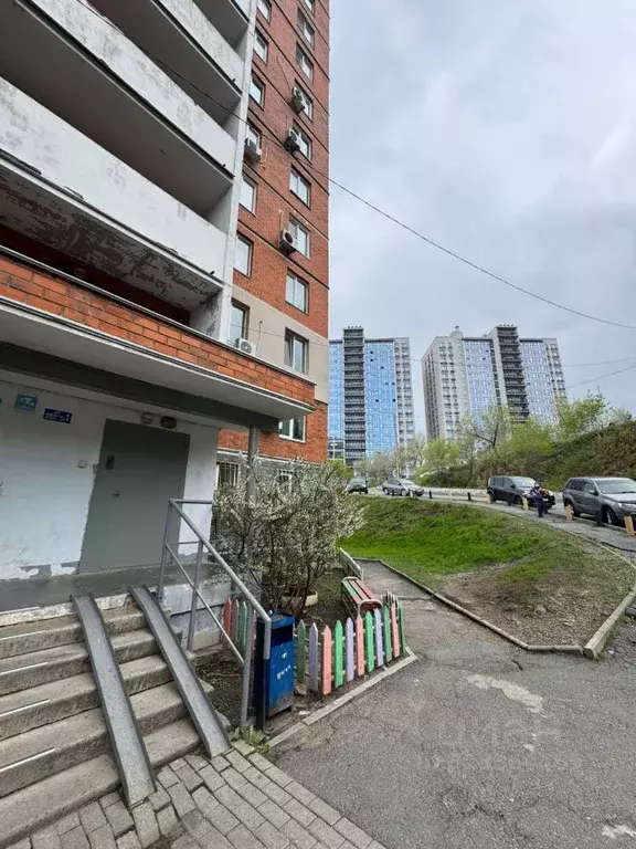 2-к кв. Приморский край, Владивосток 71-й мкр, ул. Ватутина, 4А (56.0 ... - Фото 1