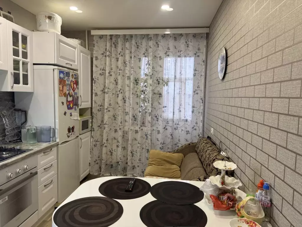 2-к кв. Мордовия, Рузаевка ул. 40 лет Победы, 1 (47.6 м) - Фото 0
