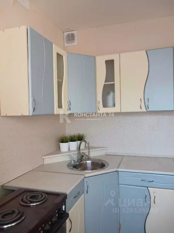 1-к кв. Челябинская область, Челябинск ул. Салавата Юлаева, 22 (40.4 ... - Фото 1