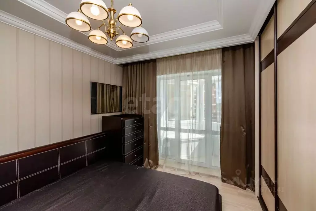 4-к кв. Ханты-Мансийский АО, Сургут просп. Ленина, 16 (109.6 м) - Фото 1