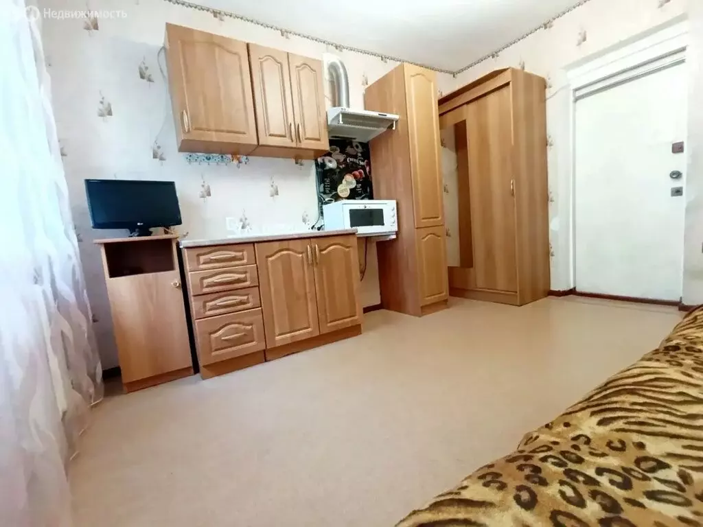 1к в 18-комнатной квартире (12.4 м) - Фото 1