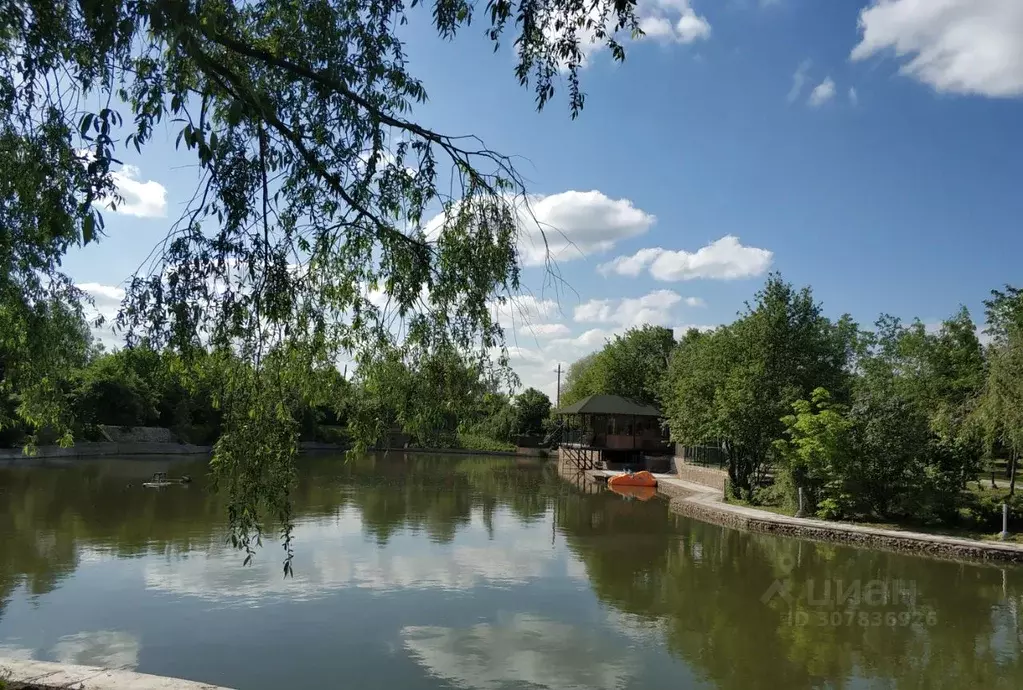 Коттедж в Тульская область, Алексинский район, д. Хатманово  (400 м) - Фото 0