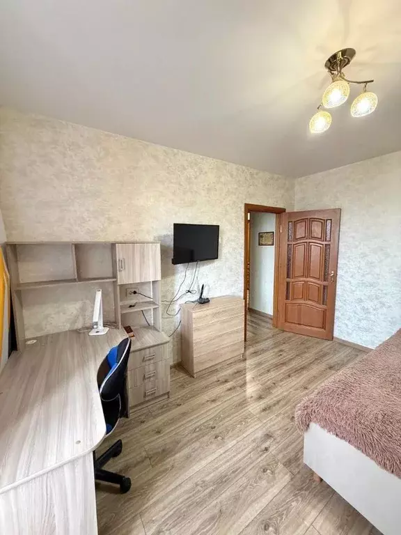 3-к кв. Белгородская область, Белгород ул. Есенина, 12 (71.2 м) - Фото 1