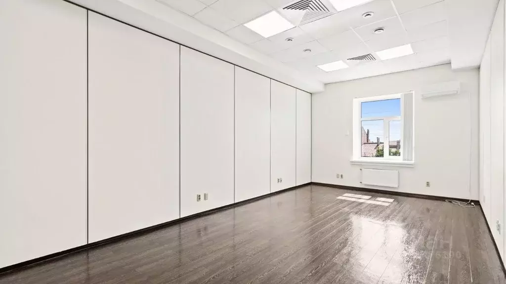 Офис в Санкт-Петербург 7-я Васильевского острова линия, 76 (25 м) - Фото 1