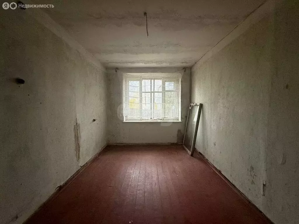 3-комнатная квартира: Ленинградская область, Тихвинское городское ... - Фото 2