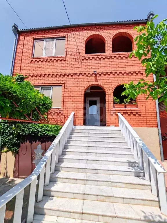 Дом в Краснодарский край, Темрюк Первомайская ул. (217 м) - Фото 1