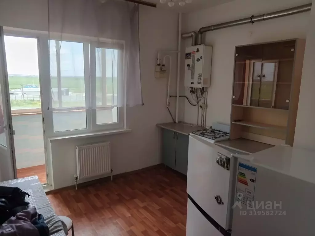 1-к кв. Адыгея, Тахтамукайский район, Яблоновский пгт Космическая ул., ... - Фото 0