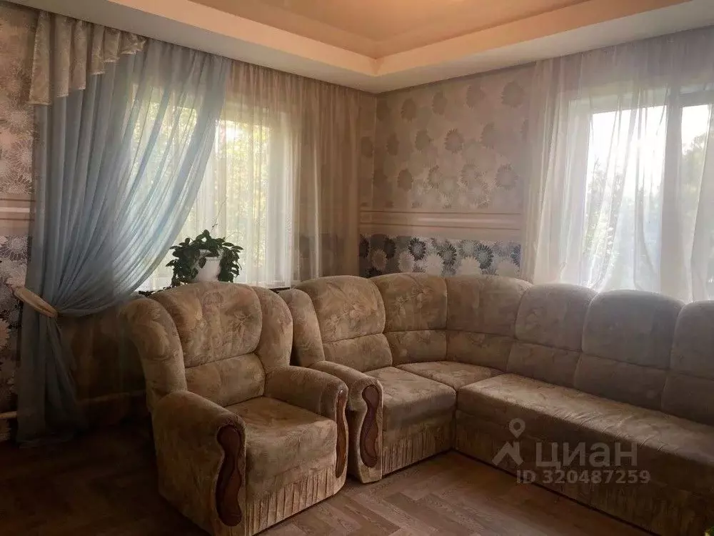 Дом в Омская область, Азовский Немецкий Национальный район, д. ... - Фото 1