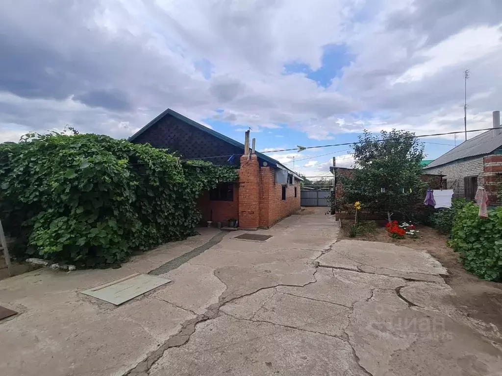 Дом в Оренбургская область, Орск пос. Степной, ул. Республиканская ... - Фото 1