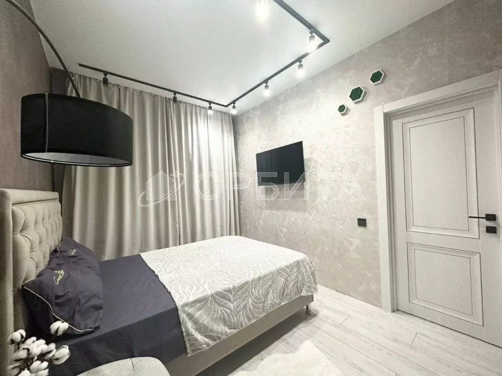 1-к кв. Тюменская область, Тюмень ул. Алексея Сергиенко, 11 (36.4 м) - Фото 1