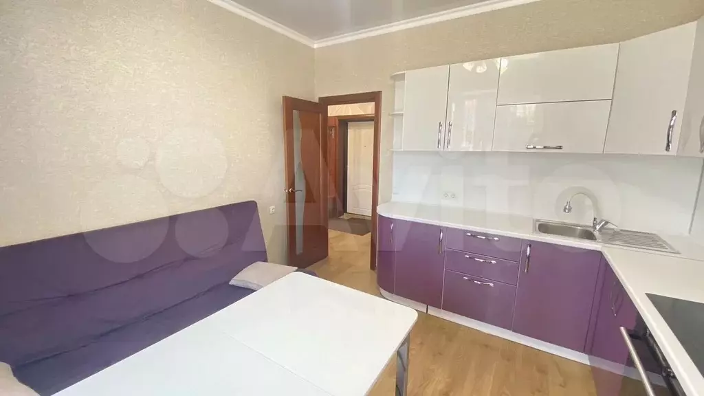 1-к. квартира, 40 м, 4/25 эт. - Фото 1