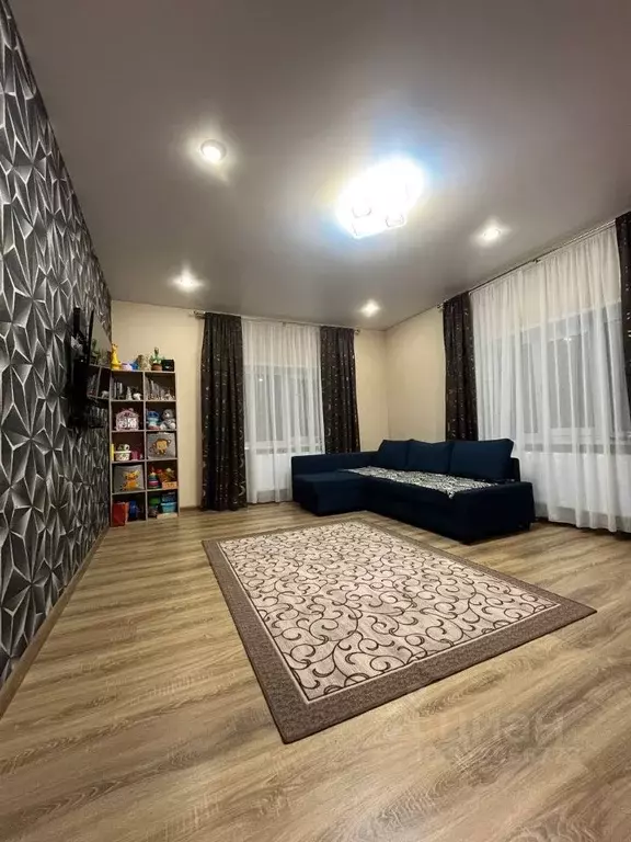 Дом в Башкортостан, Уфимский район, Юматовский сельсовет, с. Станции ... - Фото 1