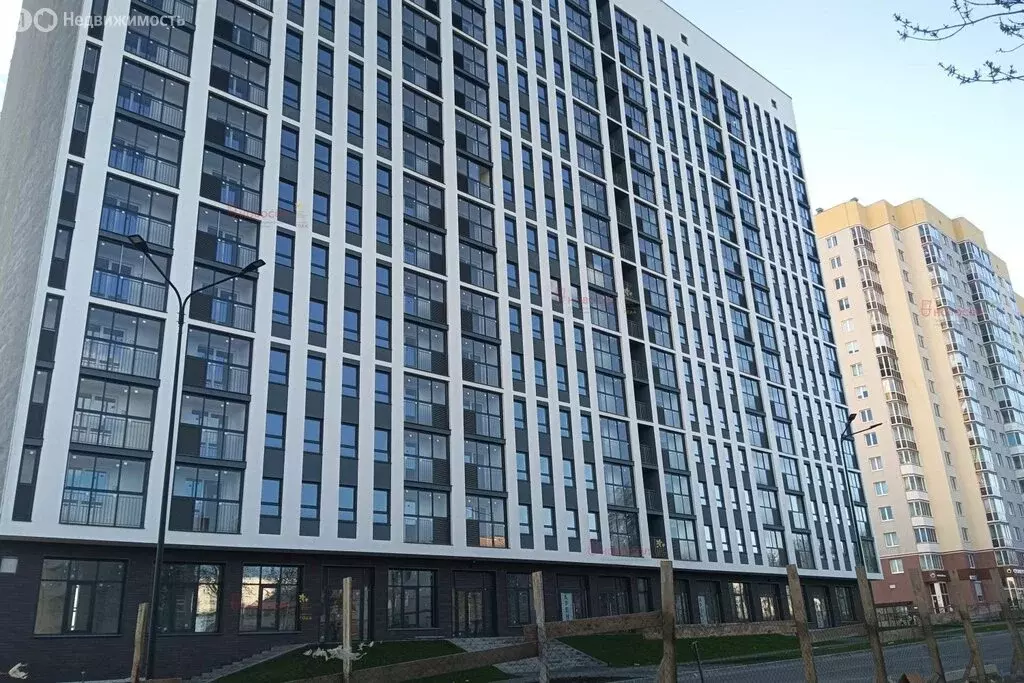 1-комнатная квартира: Верхняя Пышма, улица Петрова, 34Б (33 м) - Фото 1