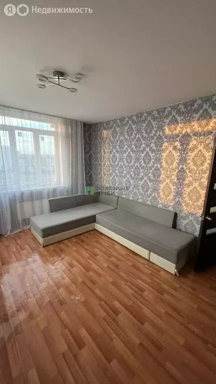 3-комнатная квартира: Красноярск, улица Алексеева, 43 (72 м) - Фото 1