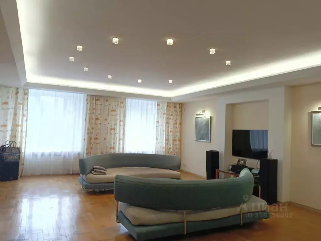 4-к кв. Чувашия, Чебоксары ул. Никиты Сверчкова, 15А (242.7 м) - Фото 2