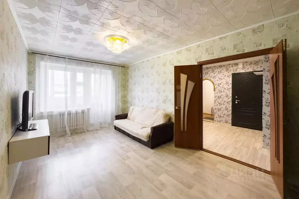 2-к кв. Ульяновская область, Ульяновск ул. Радищева, 151 (60.98 м) - Фото 1