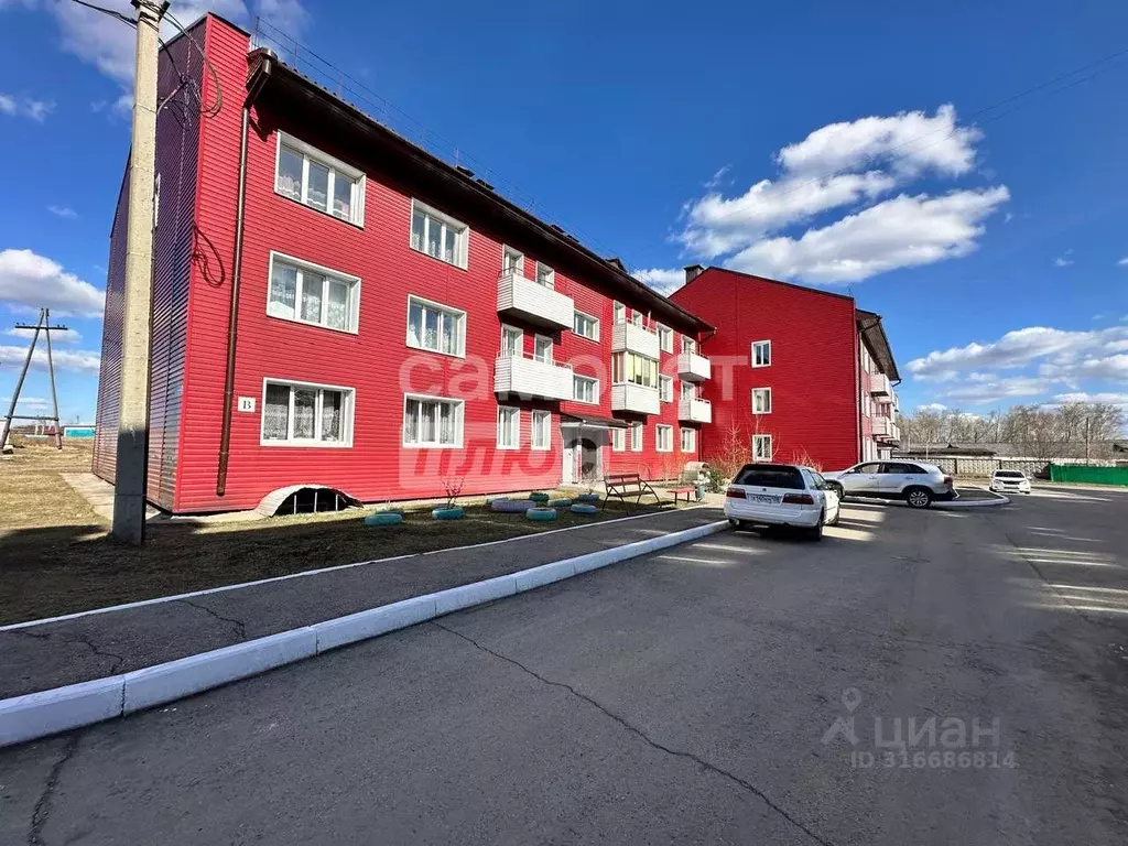 Студия Иркутская область, Черемхово Колония мкр, Радужный кв-л, 3 ... - Фото 1