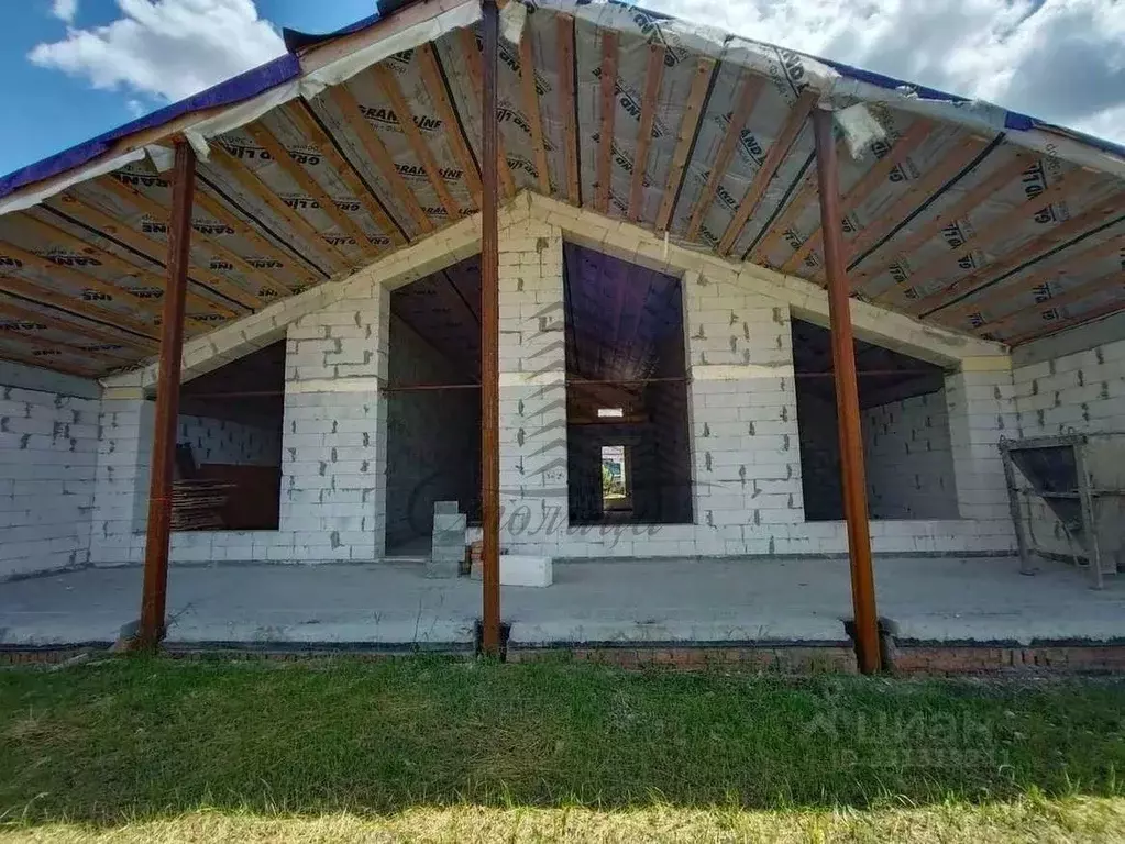 Коттедж в Белгородская область, Старооскольский городской округ, с. ... - Фото 1