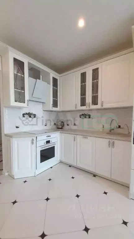 2-к кв. Калининградская область, Калининград ул. Гайдара, 122 (77.4 м) - Фото 1