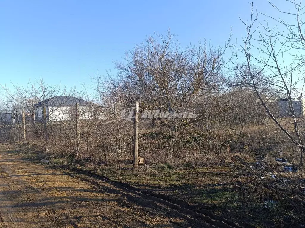 Участок в Крым, Симферопольский район, 3-й массив садовые участки ул. ... - Фото 2